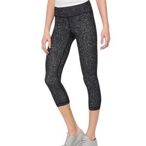 Lululemon Align Crop *21" Size 4 Magnetized Jacquard Black White